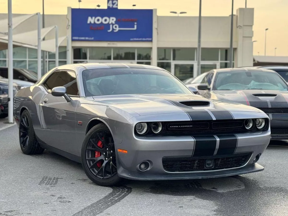 Dodge Challenger SRT8 FULL OPTION SRT 6.4L