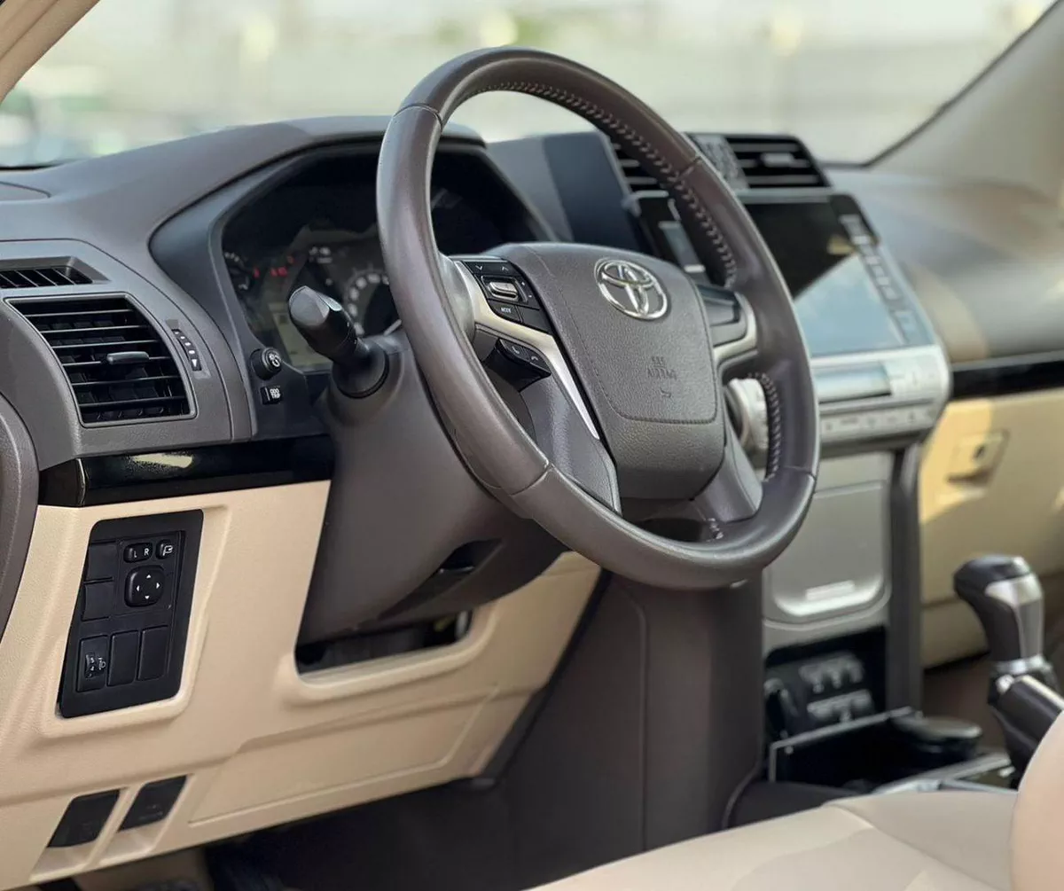 Toyota Prado TX-L 2022 Toyota Prado Full Option 4.0L V6 - AWD 4x4 GCC- Electric Seat - Rear CAM & Sensors - Cool B-11-0
