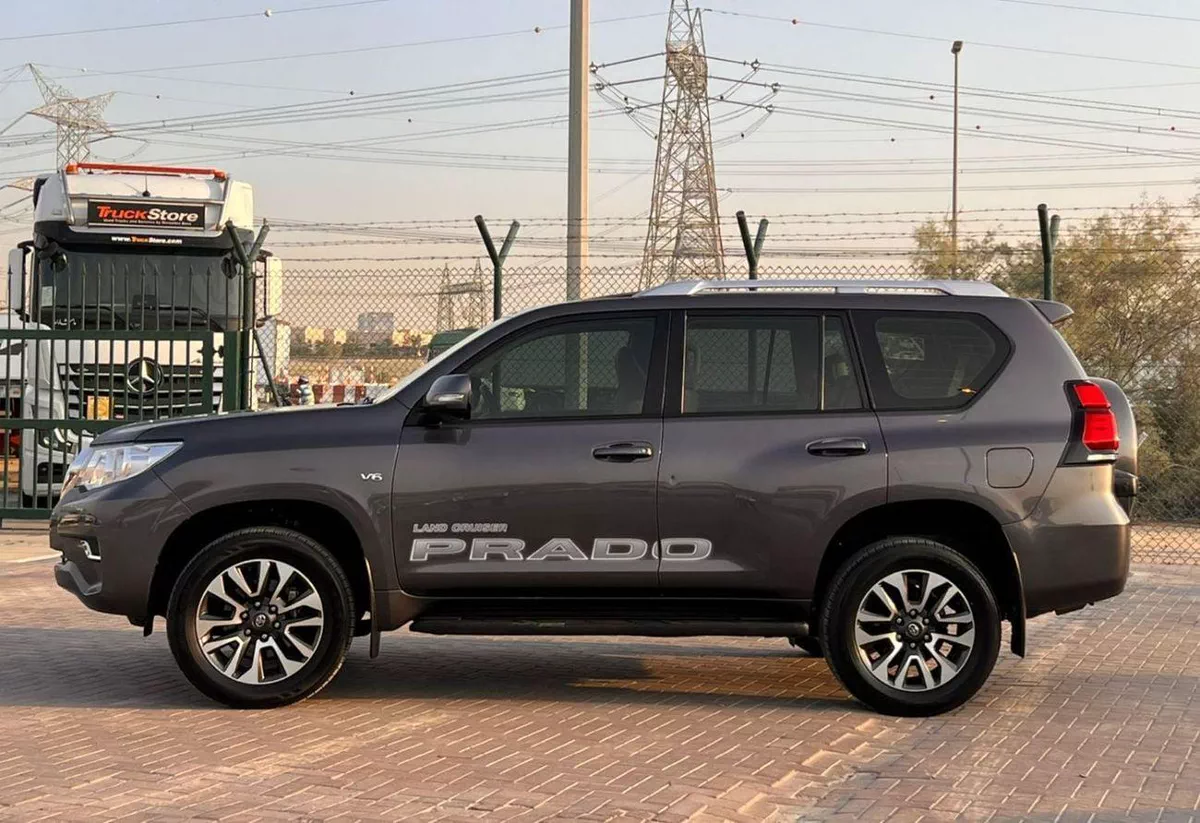 Toyota Prado TX-L 2022 Toyota Prado Full Option 4.0L V6 - AWD 4x4 GCC- Electric Seat - Rear CAM & Sensors - Cool B-3-0