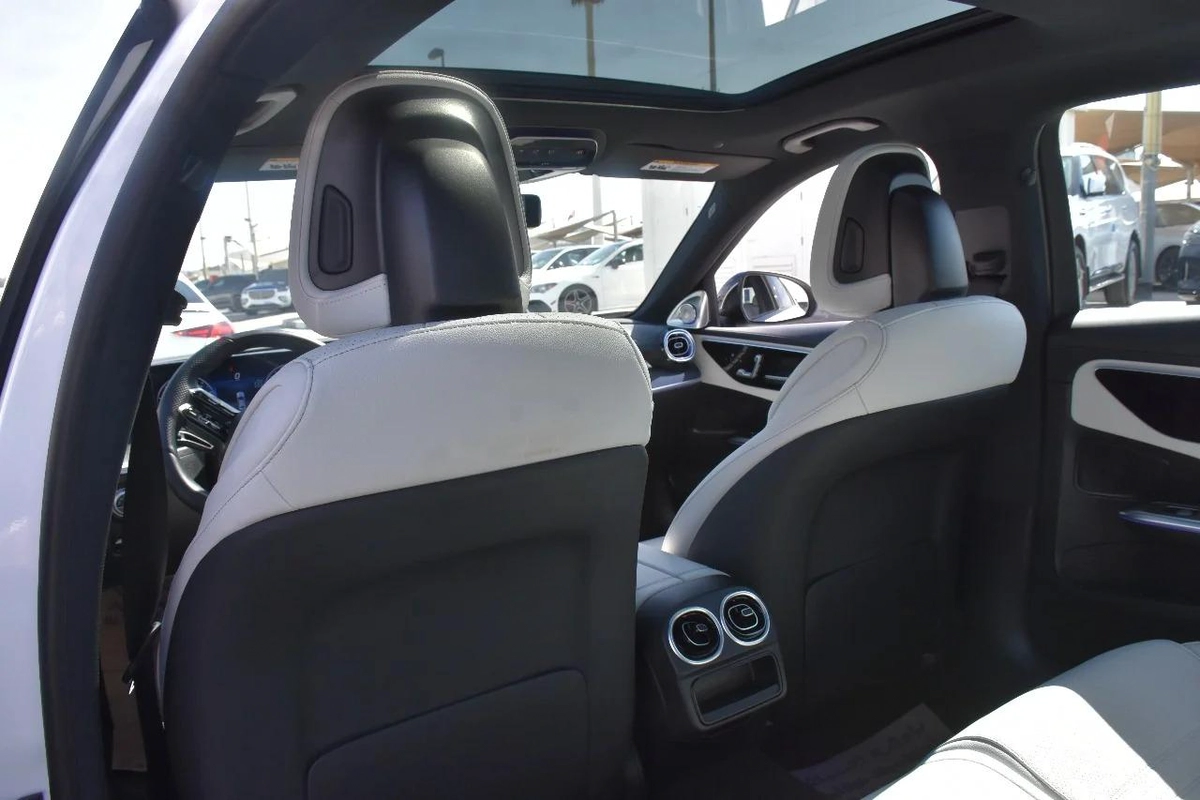 C300 AMG LUXURY 2022 | WHITE LIKE-12-12
