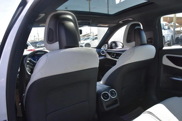 C300 AMG LUXURY 2022 | WHITE LIKE