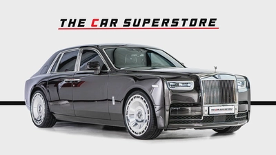 Rolls Royce Phantom-Diamond Grey Exterior Color-24 Inch Chrome Rims-Star Light System-1
