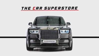 Rolls Royce Phantom-Diamond Grey Exterior Color-24 Inch Chrome Rims-Star Light System-2