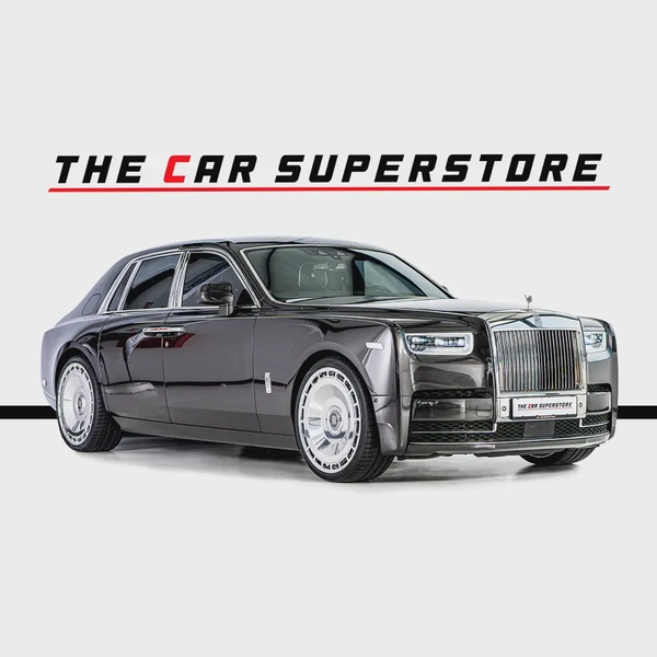 Rolls Royce Phantom-Diamond Grey Exterior Color-24 Inch Chrome Rims-Star Light System