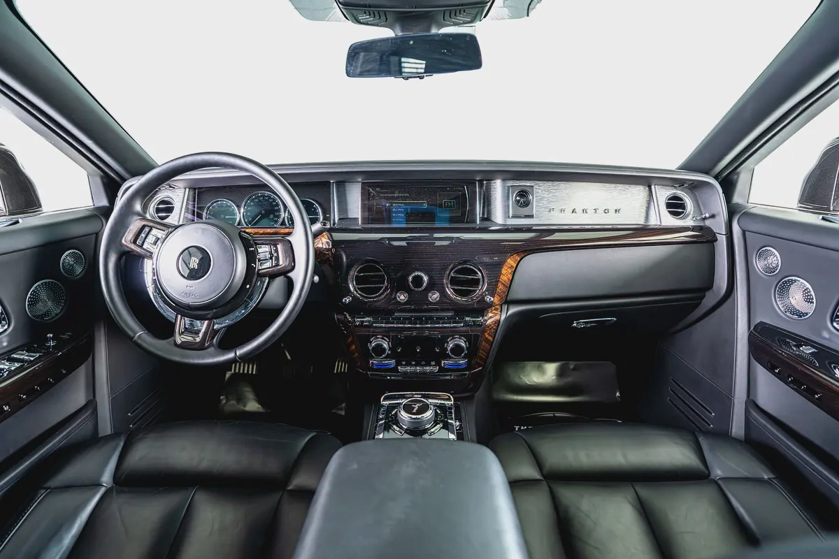 Rolls Royce Phantom-Diamond Grey Exterior Color-24 Inch Chrome Rims-Star Light System-9-9