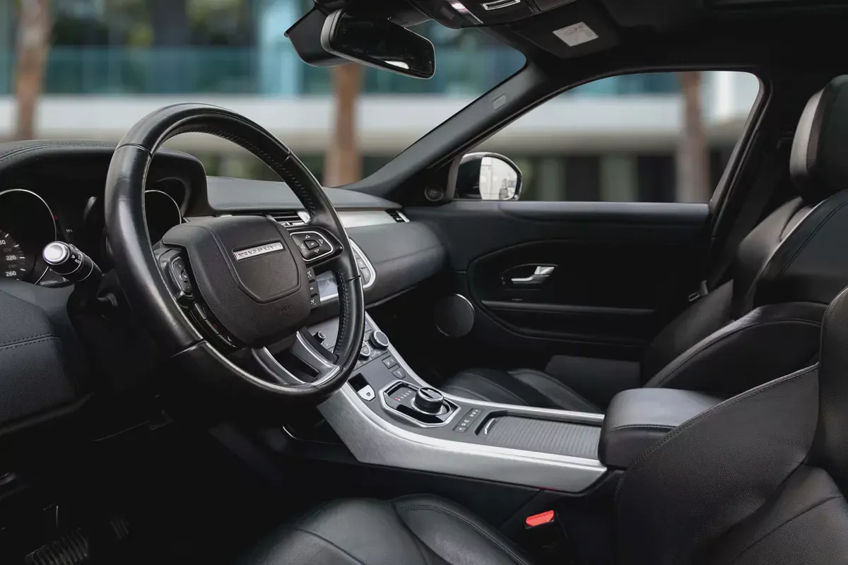 1,557 P.M |  Range Rover Evoque SE | 0% Downpayment | EVOQUE | IMMACULATE!-8-8