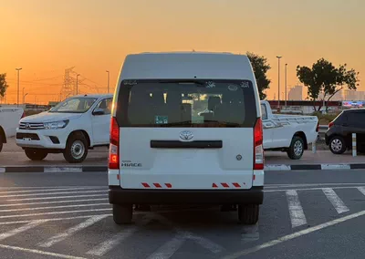 Toyota Hiace GL 2021 Toyota Hiace 3.5L V6 - Passenger - Patrol Manual - 13 Seater - No Accident --7