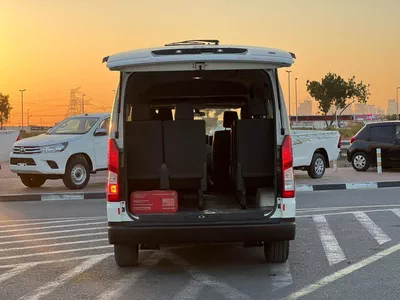 Toyota Hiace GL 2021 Toyota Hiace 3.5L V6 - Passenger - Patrol Manual - 13 Seater - No Accident --8