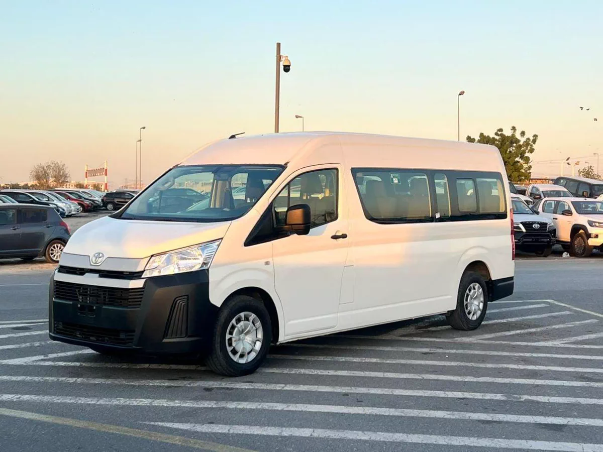 Toyota Hiace GL 2021 Toyota Hiace 3.5L V6 - Passenger - Patrol Manual - 13 Seater - No Accident --1-0