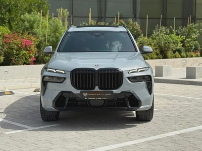 BMW X7--xDrive 40i M Sport---GCC--Under Agency Warranty+Service Contract Till 2028-2