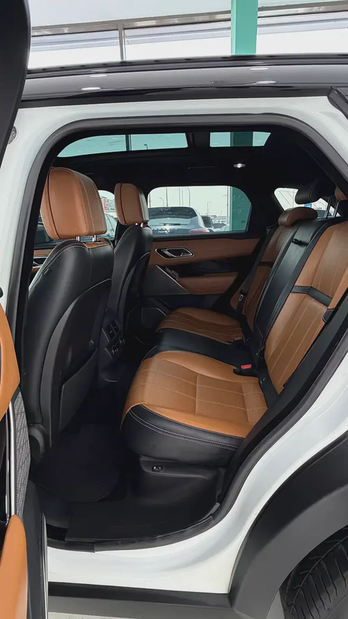 2021 Land Rover Range Rover Velar R-Dynamic HSE | GCC Specs | Low Mileage-12-12