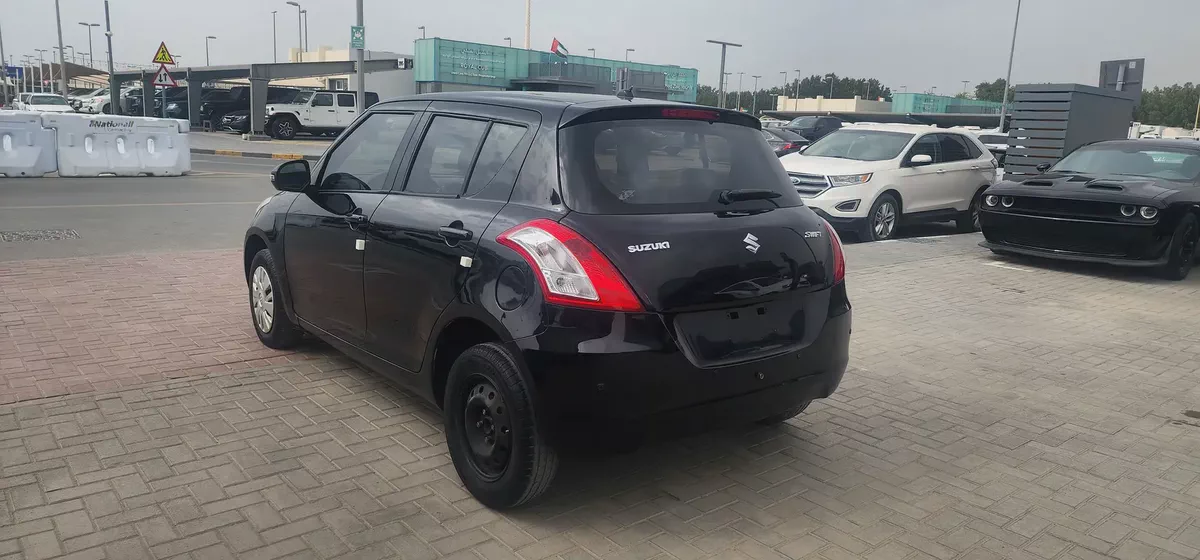 Suzuki Swift 2015 GCC Specs - Reliable  Fuel Efficient Hatchback-3-3