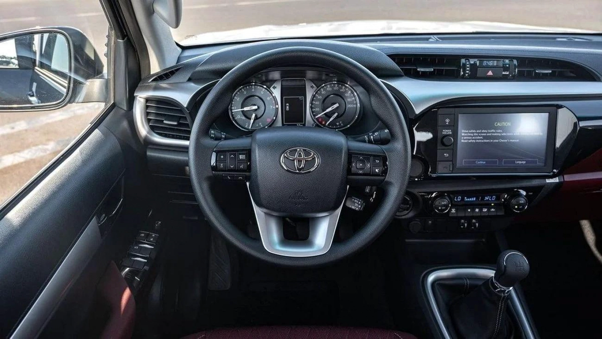 Toyota Hilux TOYOTA HILUX SR5 2025 PETROL MANUEL 2.7L-13-13