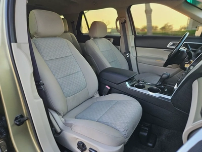Ford Explorer 2013 GCC Premium Condition 7 Seater SUV-7