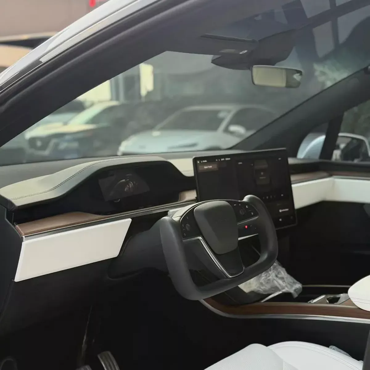 Tesla Model X Long Range 2023 | Dual Motor AWD | 670 HP | 29600 KM | White | تسلا موديل X 2023-14-14