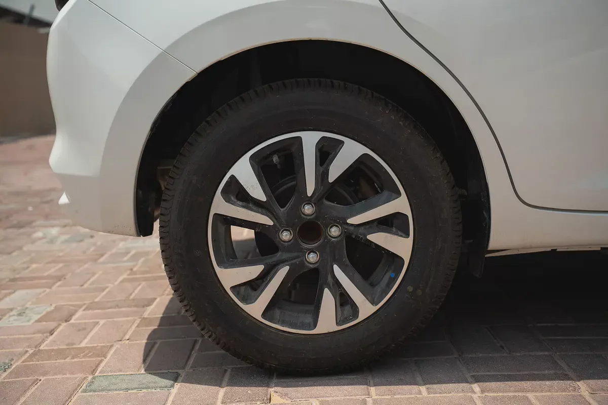 Brand New Suzuki Swift GLX 2026 | Fuel Efficient | Advanced Tech-6-6