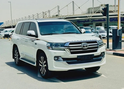 Toyota Land Cruiser GXR 4.6L Grand Touring Full Option 2019 GCC Very Good Condition-2