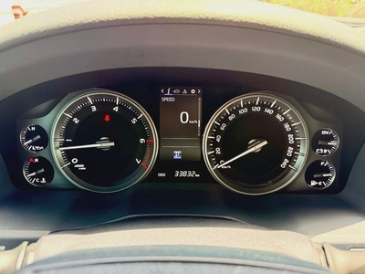 Toyota Land Cruiser GXR 4.6L Grand Touring Full Option 2019 GCC Very Good Condition-18
