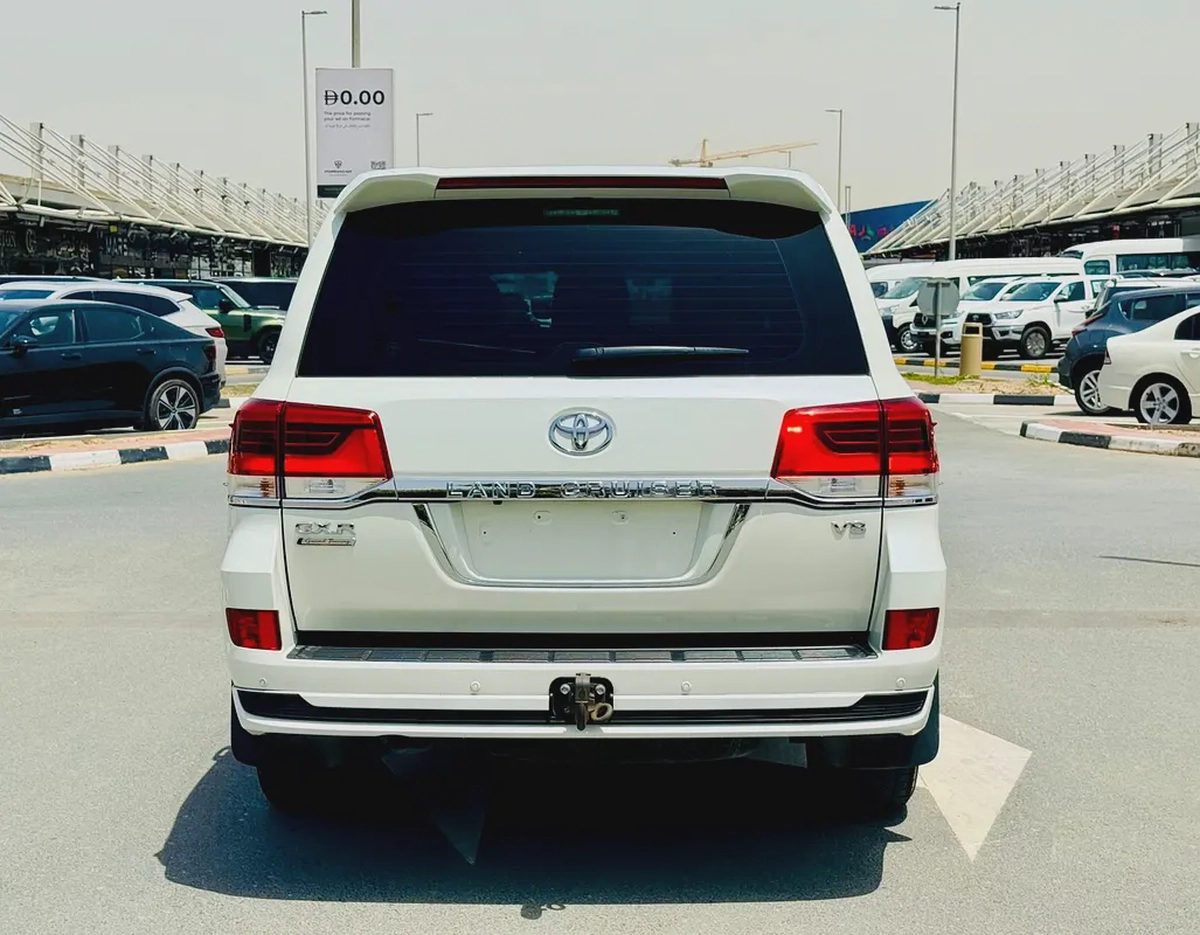 Toyota Land Cruiser GXR 4.6L Grand Touring Full Option 2019 GCC Very Good Condition-3-3