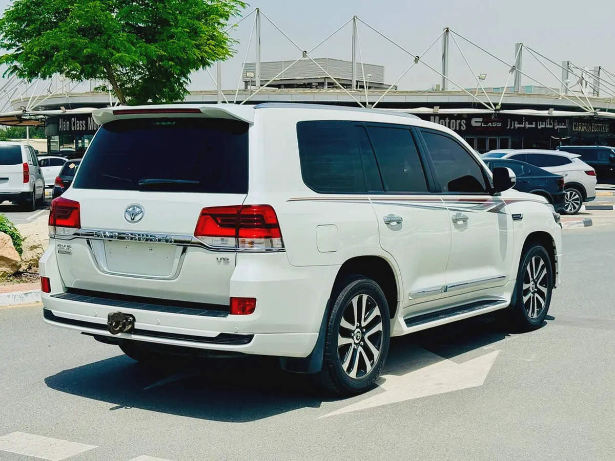 Toyota Land Cruiser GXR 4.6L Grand Touring Full Option 2019 GCC Very Good Condition-4-4