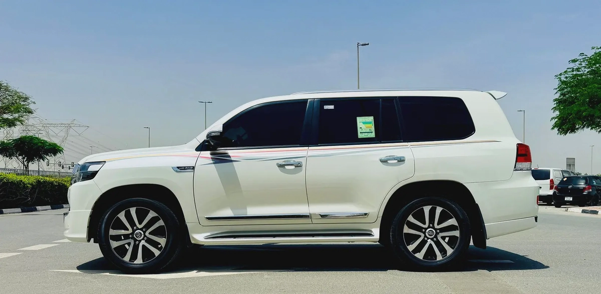 Toyota Land Cruiser GXR 4.6L Grand Touring Full Option 2019 GCC Very Good Condition-7-7