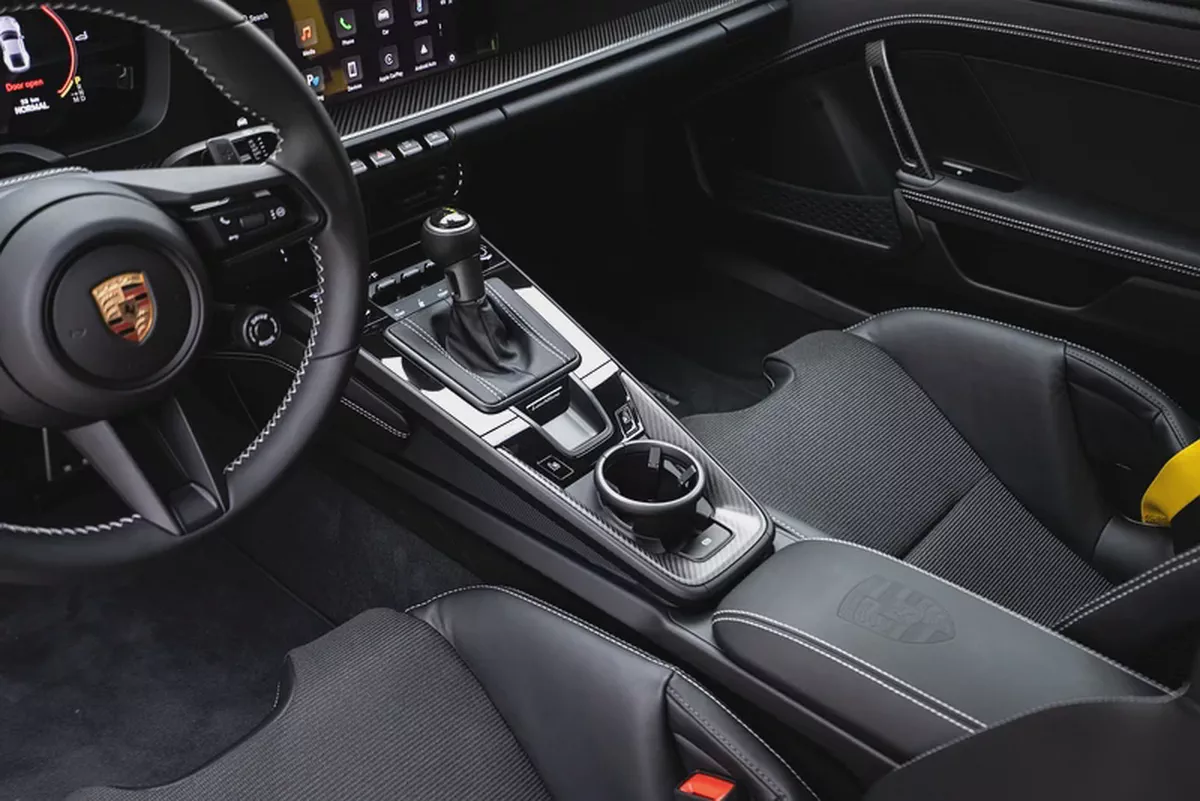 2025 PORSCHE 911 GT3 TOURING | MAIN DEALER WARRANTY | HIGH SPEC-18-18