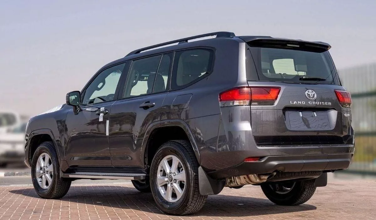 Toyota Land Cruiser GXR LC300 GXR 4.0P AT MY2025 – GREY-5-0
