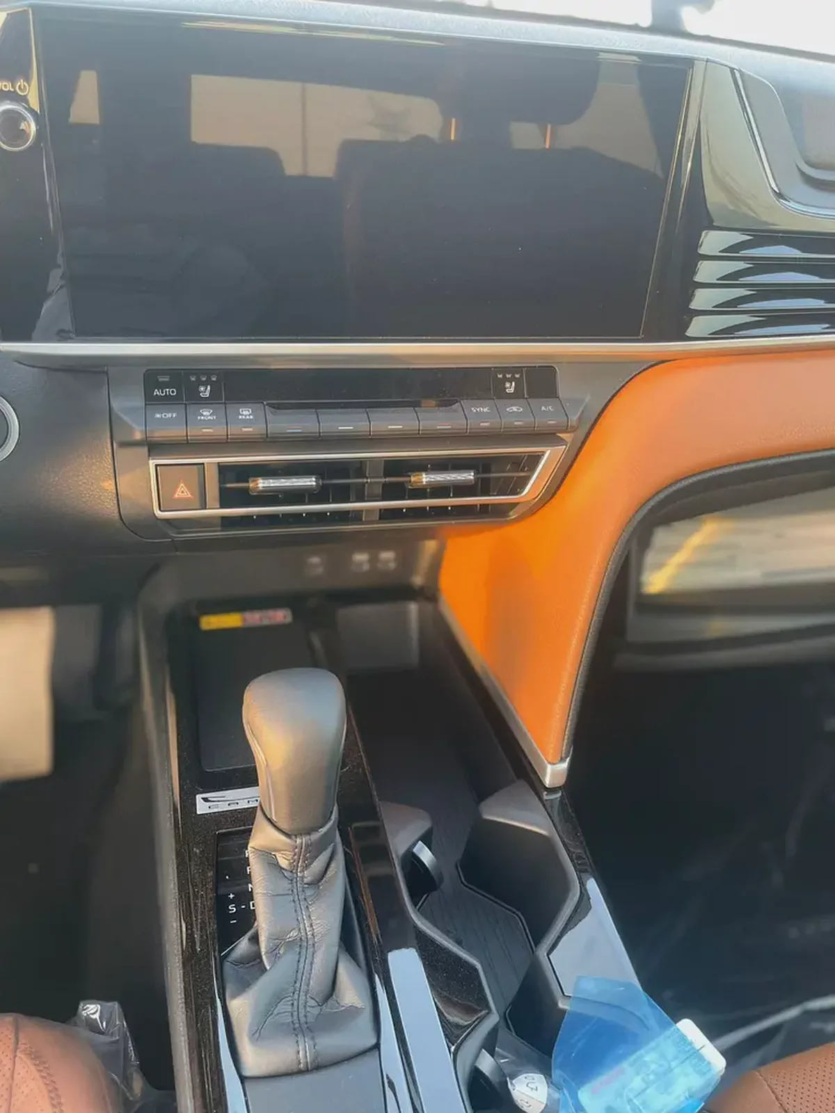 2026 Toyota Camry GLE 2.5L  SPORT GCC Specs-5-5
