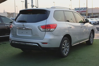 Used Nissan Pathfinder 3.5L S 4WD 2015-9