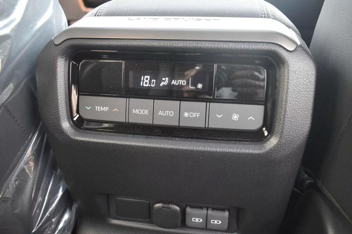 Toyota Prado VXR TOYOTA-PRADO 2.8L ADV-15-0