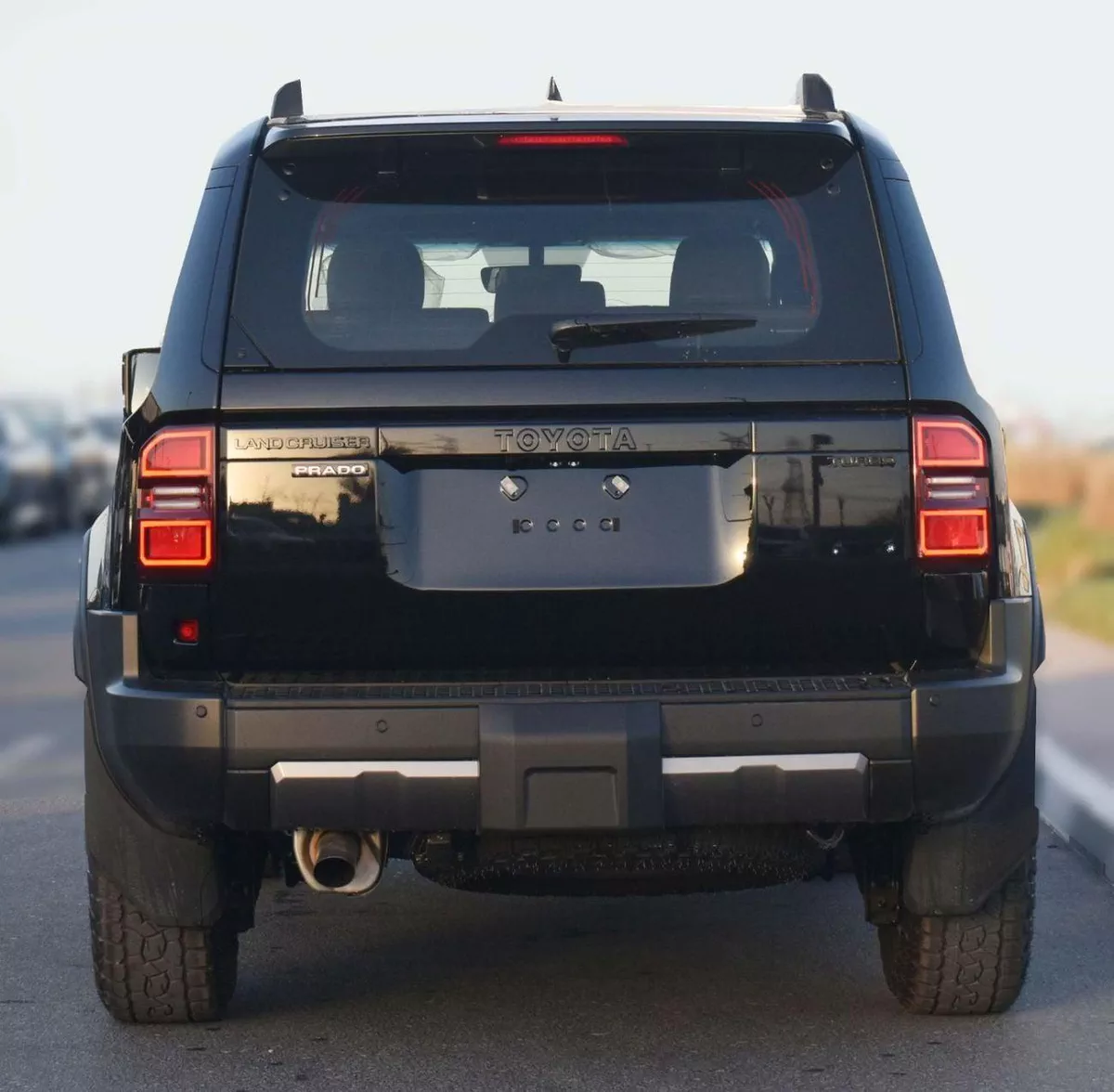 Toyota Prado VXR TOYOTA-PRADO 2.8L ADV-4-0