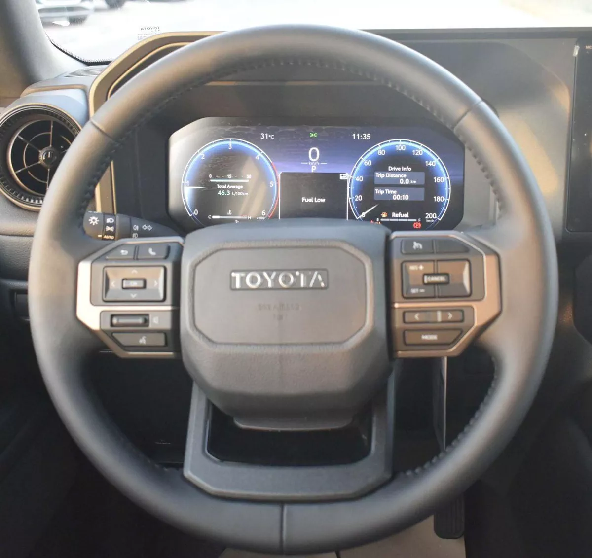 Toyota Prado VXR TOYOTA-PRADO 2.8L ADV-8-0