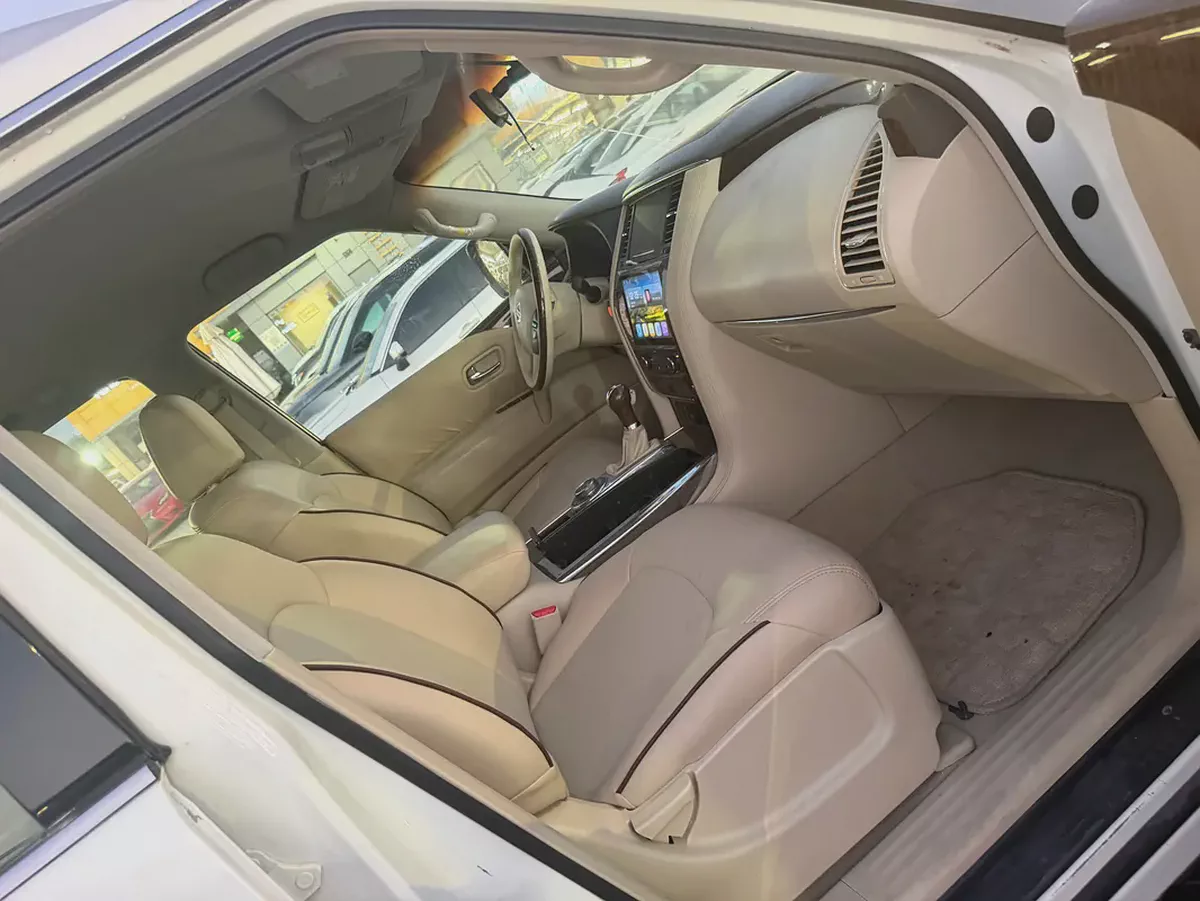 Nissan Patrol SE 2016 GCC Specs look 2024 white color-7-7