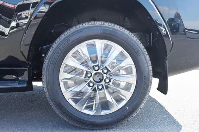 Toyota Land Cruiser GXR Toyota Land Cruiser GXR 3.3L Diesel Full Option MY2025-19