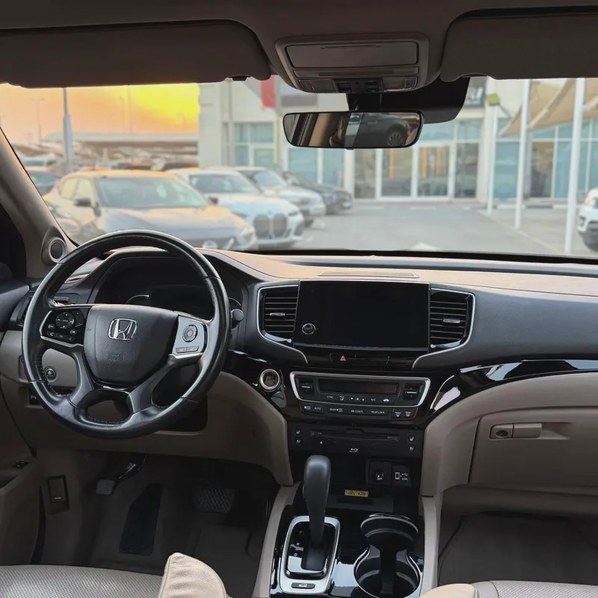HONDA PILOT (2019) //GCC//TOURING// FULL OPTIONS//GOOD CONDITION-11-11