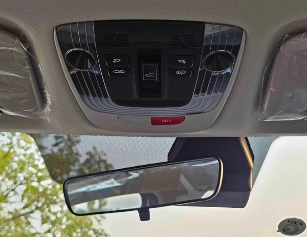 Kia Sportage PREMIUM SMART VERSION/1.5L PETROL V4/360 CAMERA, PANORAMIC ROOF (CODE # KSRP)