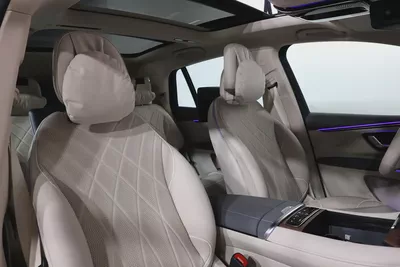 2023 Mercedes-Benz EQS 450 4MATIC-SUV-13000-GCC SPECS-PRISTINE CONDITION-14