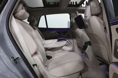 2023 Mercedes-Benz EQS 450 4MATIC-SUV-13000-GCC SPECS-PRISTINE CONDITION-18