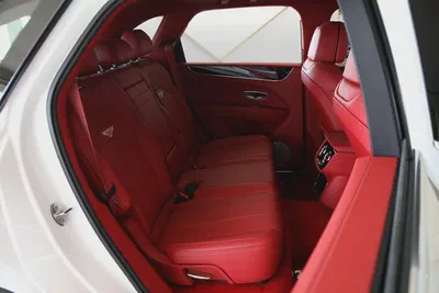 BENTLEY BENTAYGA - 2021 - GCC - ORIGINAL PAINT - FULL SERVICE HISTORY-19