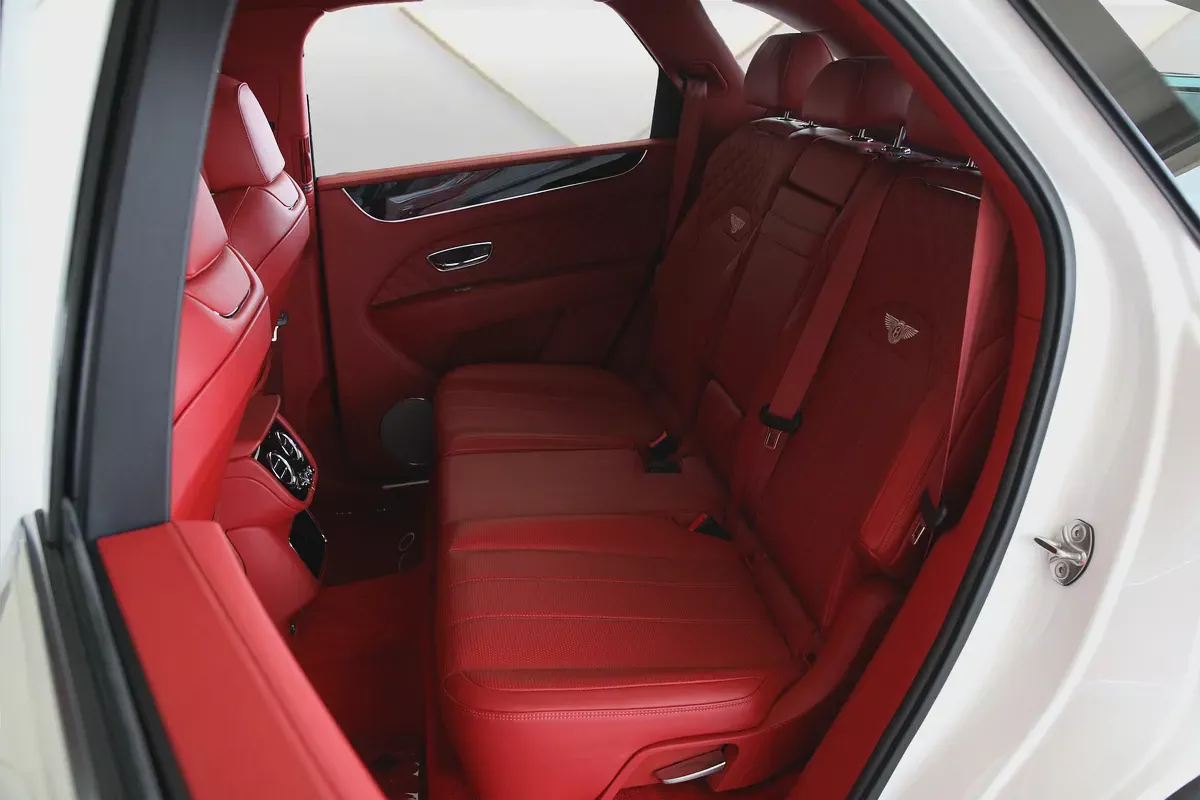 BENTLEY BENTAYGA - 2021 - GCC - ORIGINAL PAINT - FULL SERVICE HISTORY-17-17
