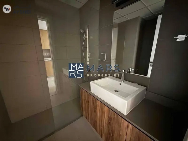 Private Garden | Spacious | Vaccant |