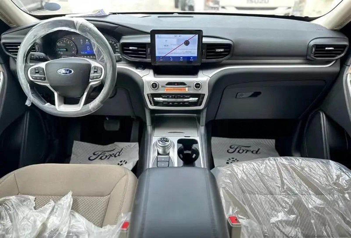 New Ford Territory Silver with Gray-10-10