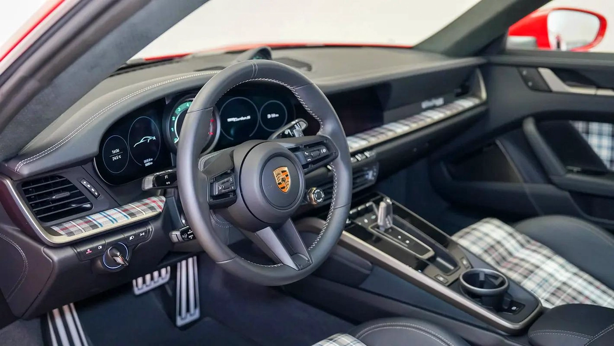 Porsche Carrera / 911 Turbo S-4-4