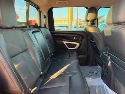 Nissan Titan SL 2017 American Specs-12