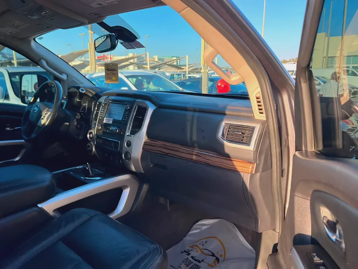 Nissan Titan SL 2017 American Specs-9-9