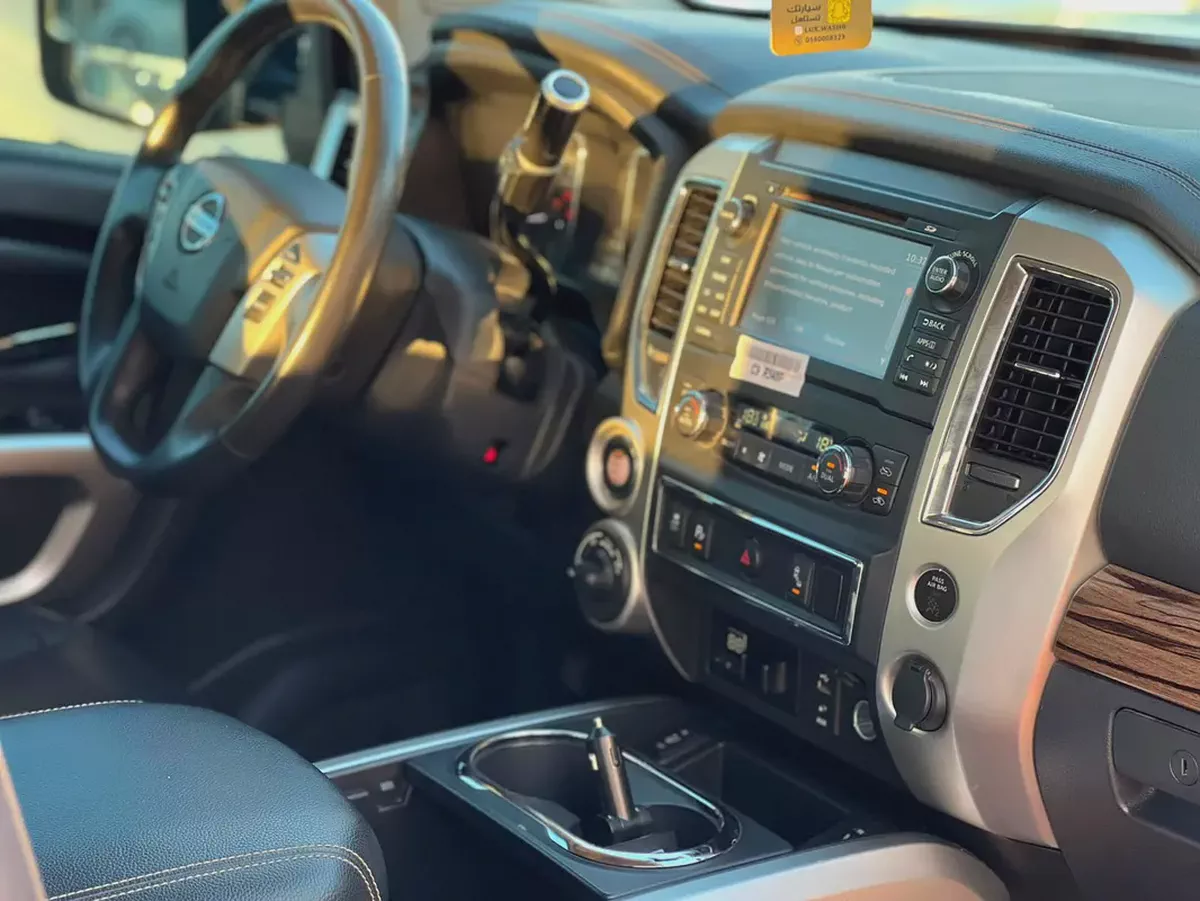 Nissan Titan SL 2017 American Specs-13-13