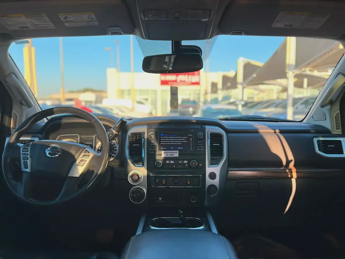 Nissan Titan SL 2017 American Specs-6-6