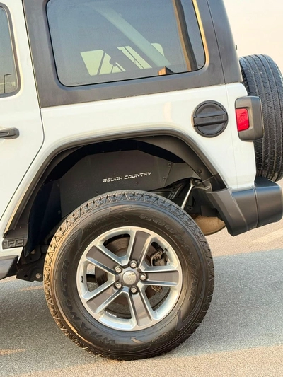 Jeep Wrangler Unlimited SAHARA-10