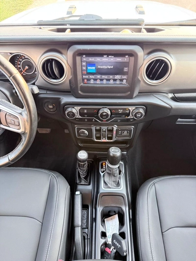 Jeep Wrangler Unlimited SAHARA-6