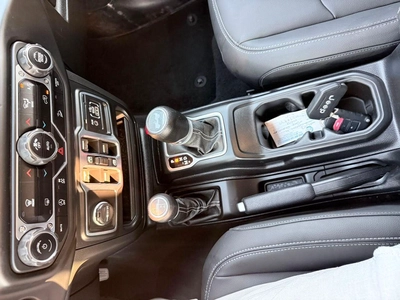 Jeep Wrangler Unlimited SAHARA-7